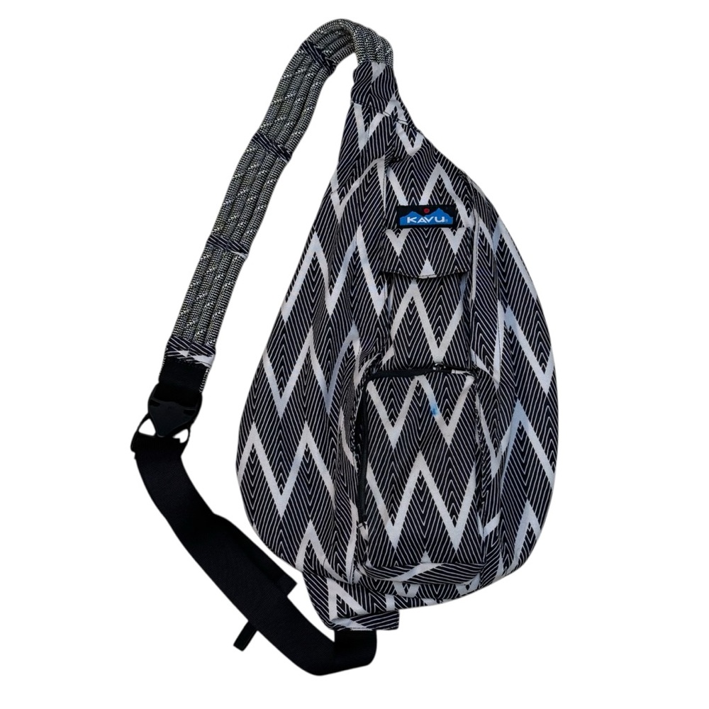Kavu Rope Bag Sling Crossbody Black & White Geometric Print Bag